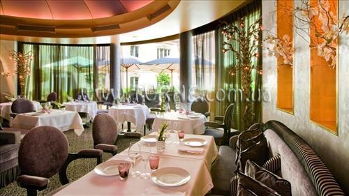 Фотография Hotel Fouquet's Barriere 5*
