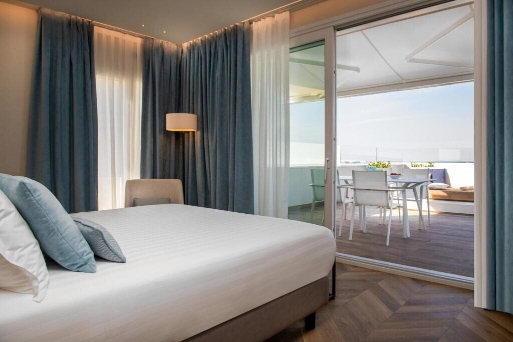 Картинка Suite Hotel Litoraneo 4*