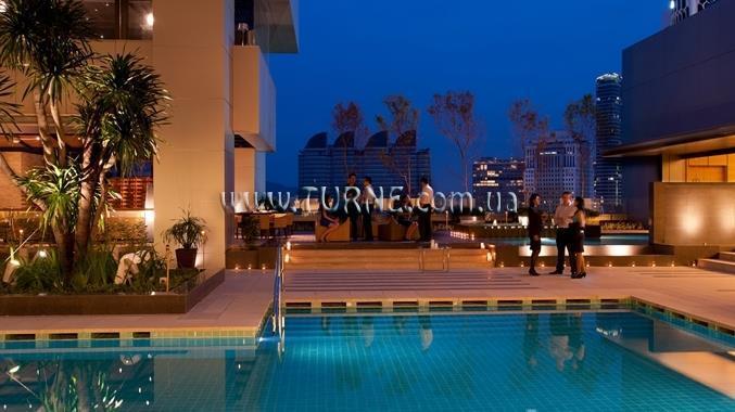 Отель Doubletree By Hilton 4*