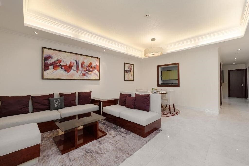 Фото Maison Privee - Grandeur Residence 5*